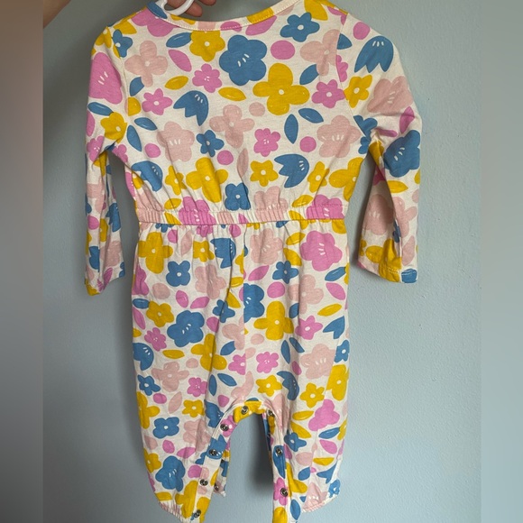 Joe Fresh baby girl romper - Picture 5 of 7